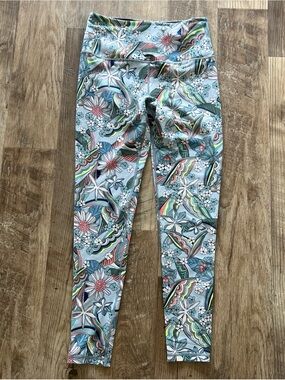 Victoria Secret Sport Floral Knockout Tight Medium